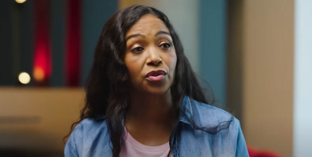 ananda lewis net worth